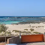 Flatguest Cotillomar Lagos Apartment